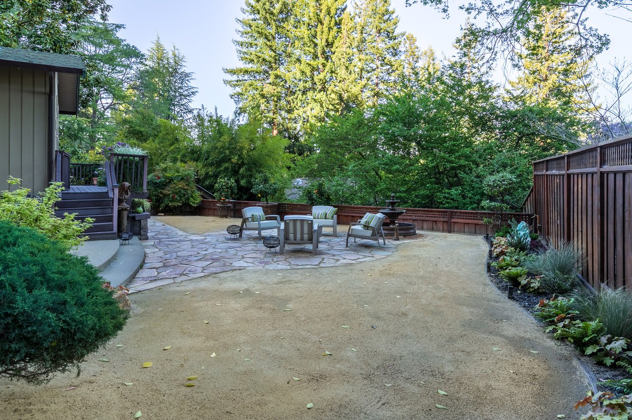 Fabulous single-story home located on the Westside of Alamo