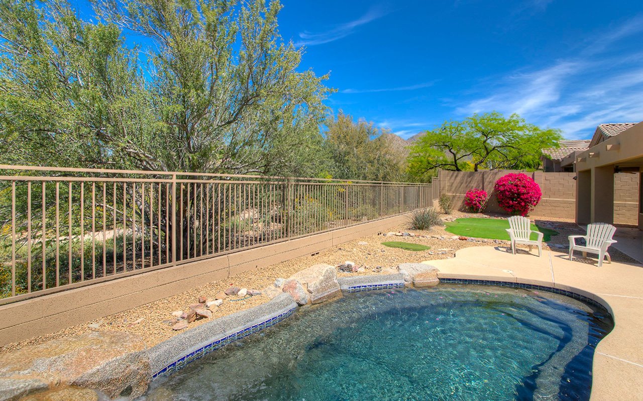 Move in Ready Mcdowell Mountain Ranch Home