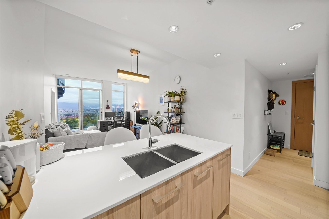PH1-2221 E 30th Avenue, Vancouver