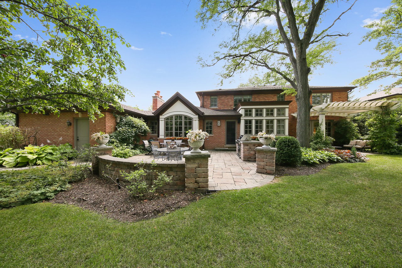 Gorgeous Home on Quiet Cul-De-Sac