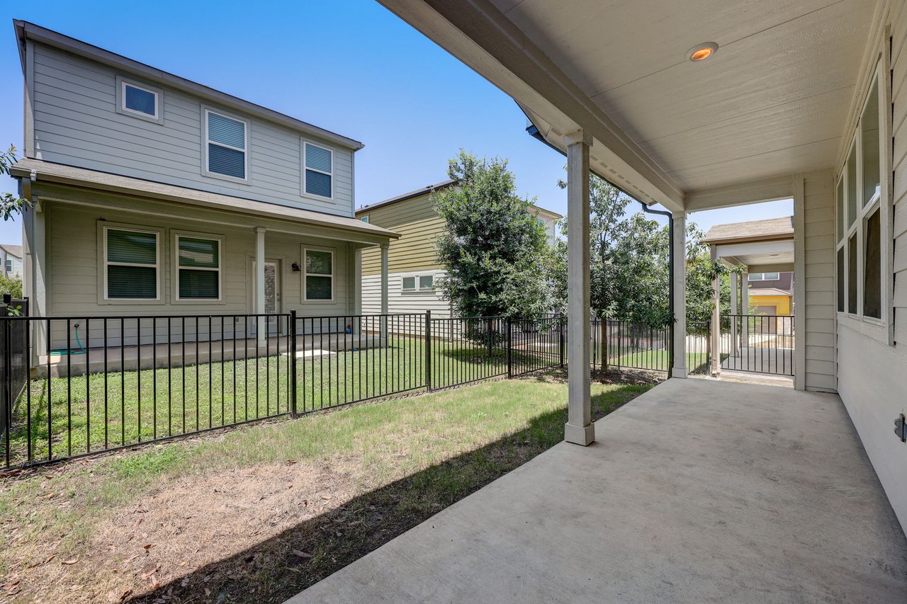 Stunning 2021 Meritage Home in Easton Park with FREE Solar Panels! Better Priced Than New Builds and Move-In Ready!