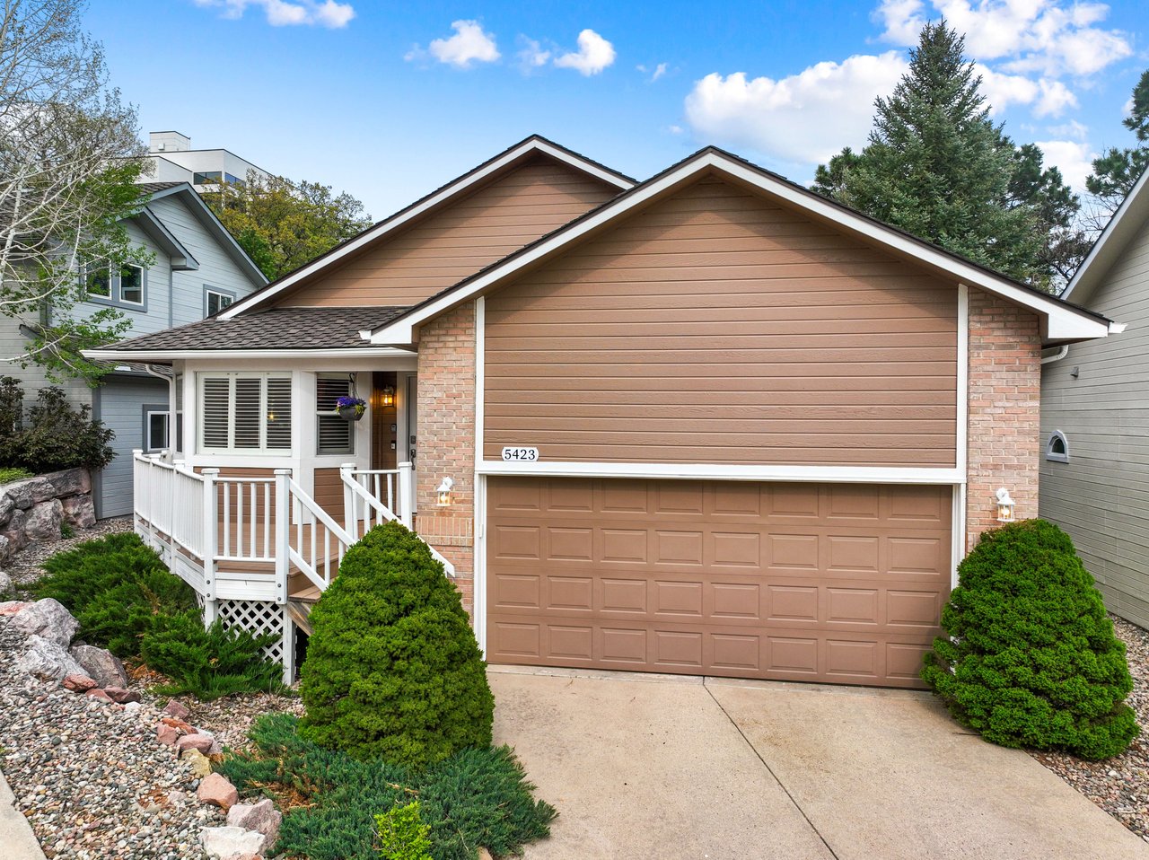 5423 Lions Gate Lane