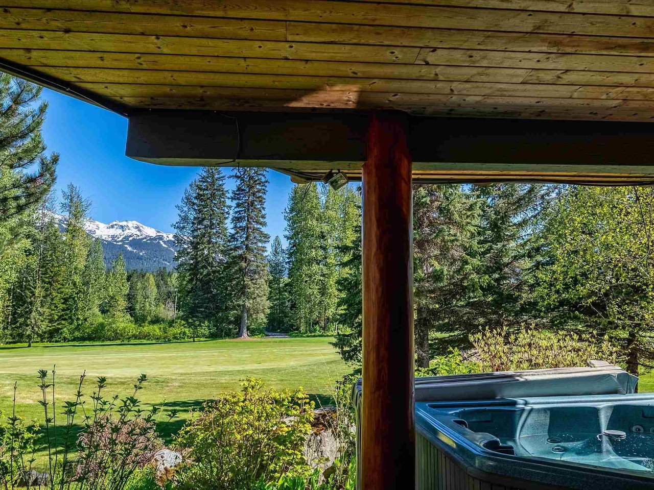 8162 Muirfield Cres