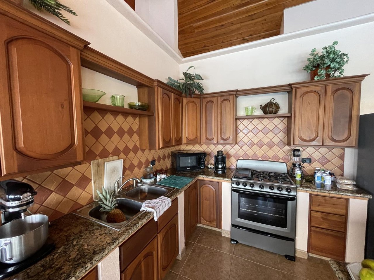 5.2 Acres, 2 Bedroom Home With 60 Ft Infinity Lap Pool, 1 Bedroom Guest House, Ocean View!