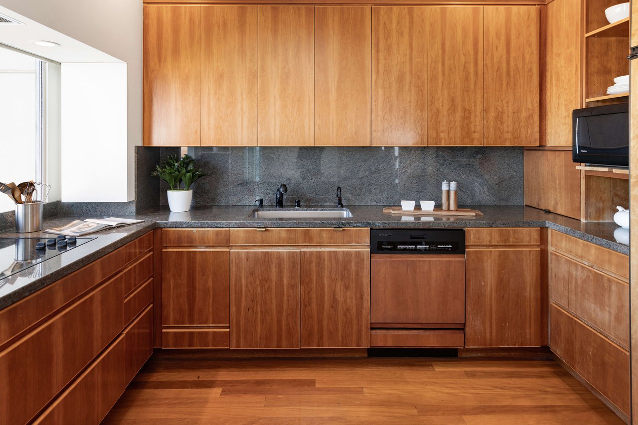 Showcase North Bay View Apartment