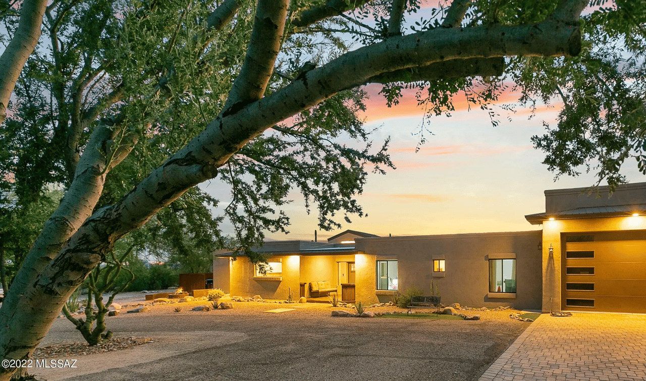 2236 W Owl Head Pl