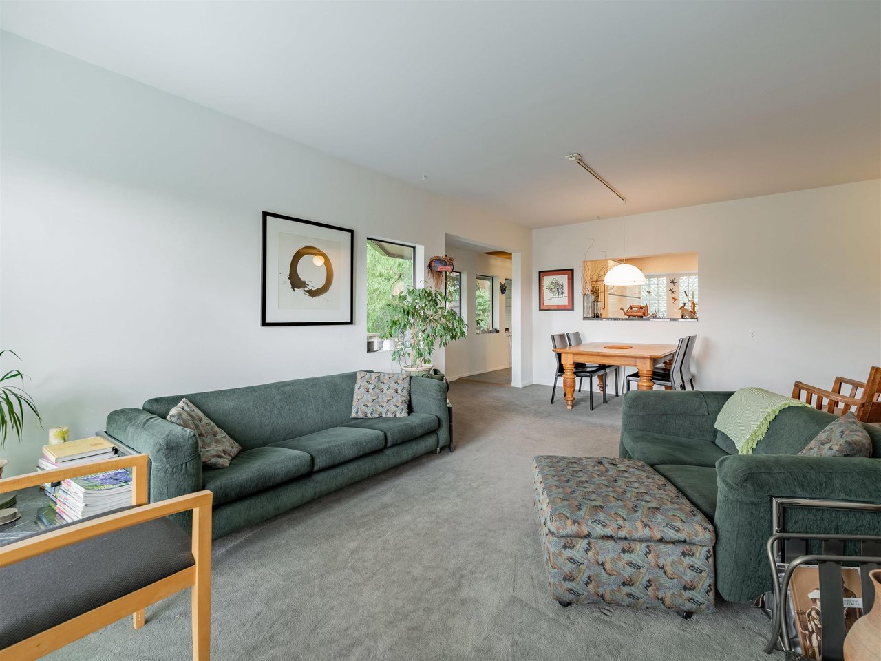 4554 Sunland Pl