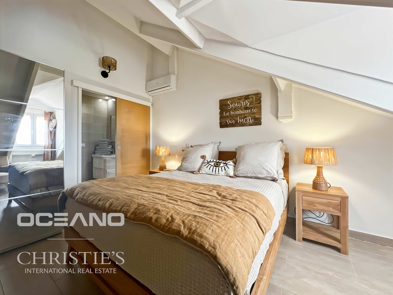 T4 Apartment - Orient Bay