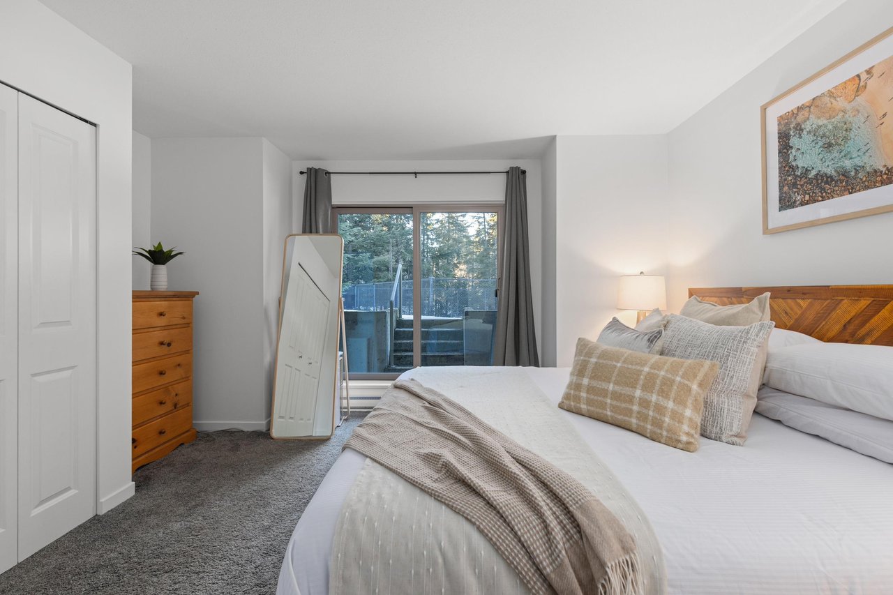 25-3102 Panorama Ridge