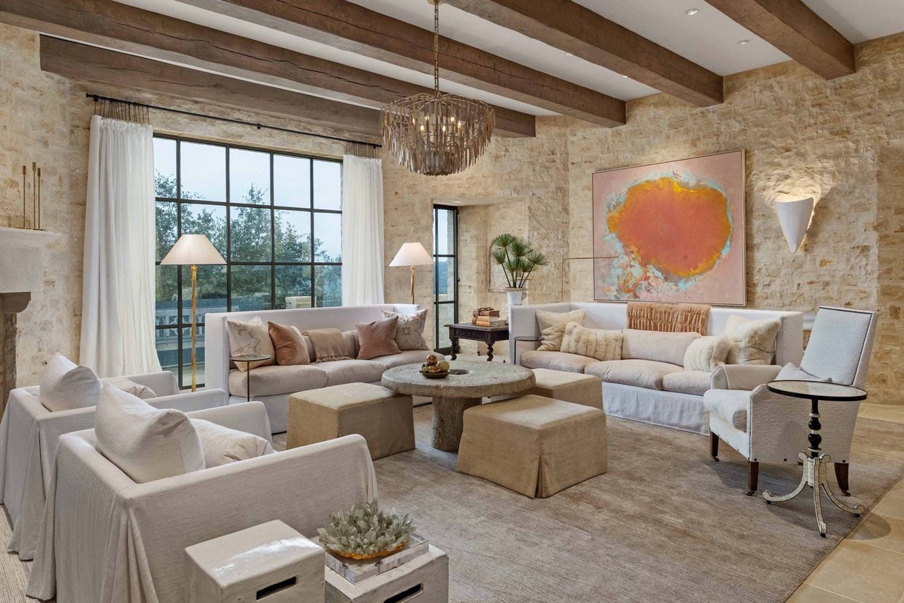 Listing Roundup - Stunning Living Rooms