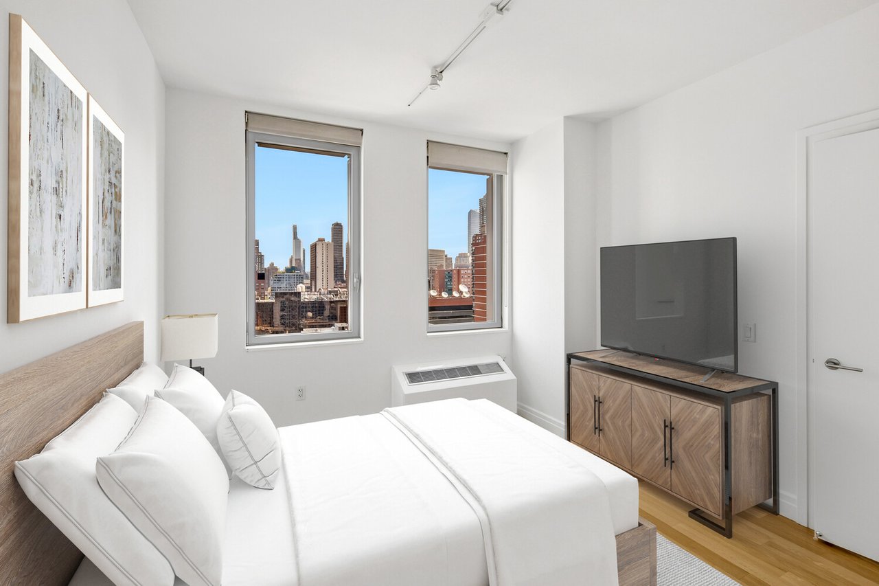 550 West 54th Street, Apt 23Y
