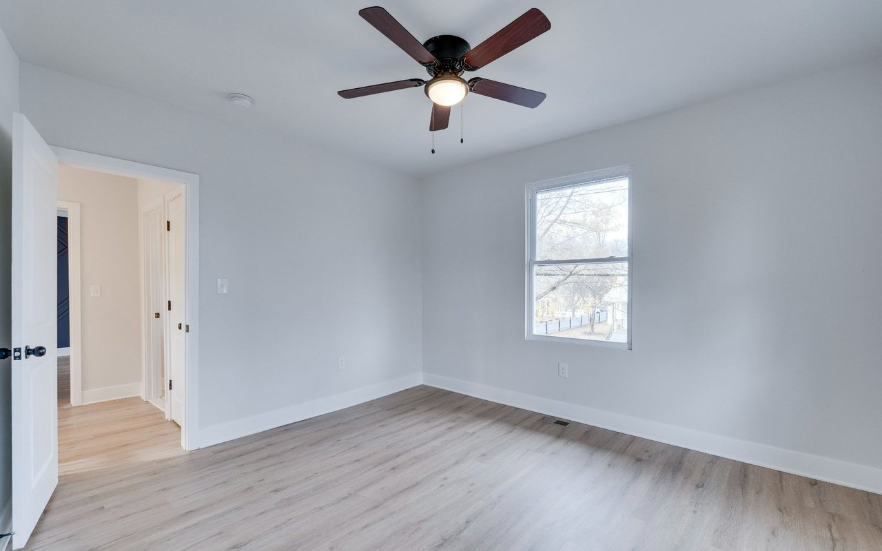 1011 Taylor St NE