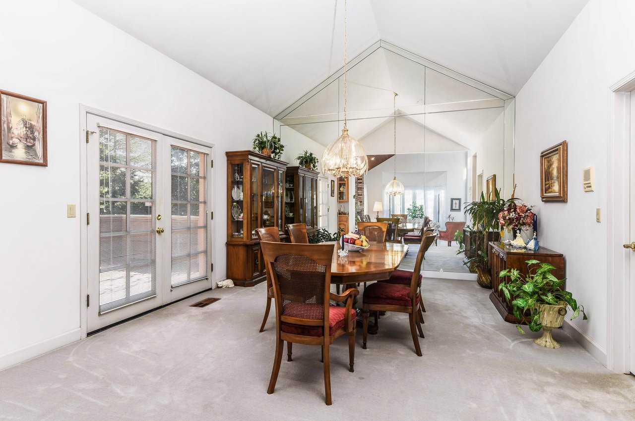 Fantastic Opportunity to buy in Alamo!