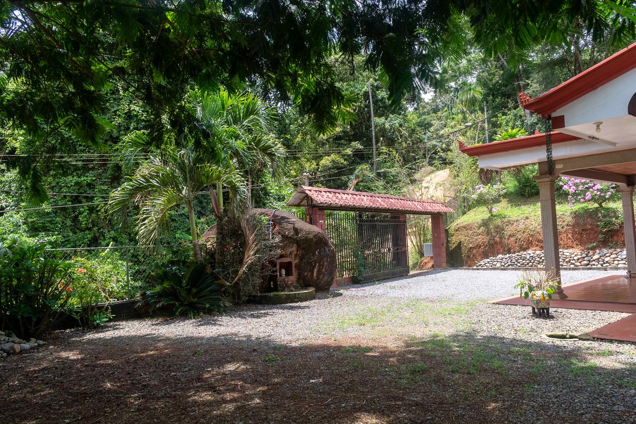 Charming 3-Bedroom Home in La Palma, Pérez Zeledón.