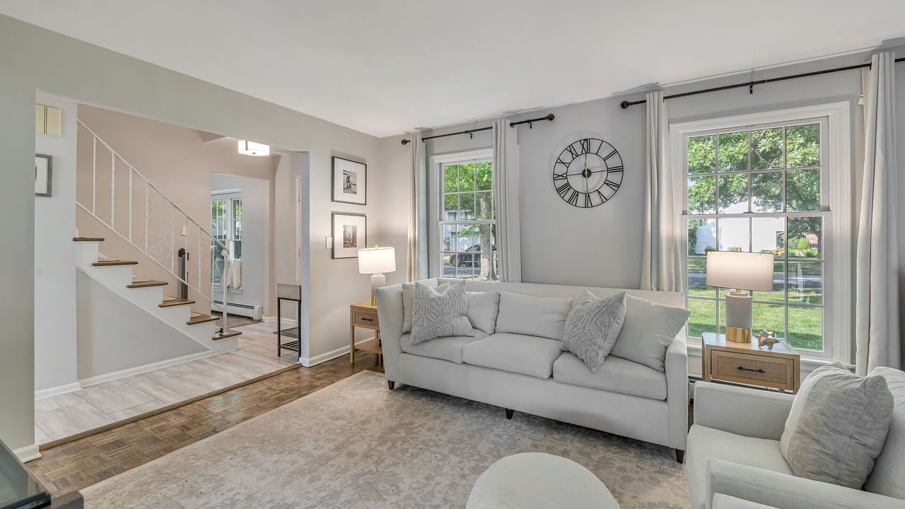 Paramus Colonial