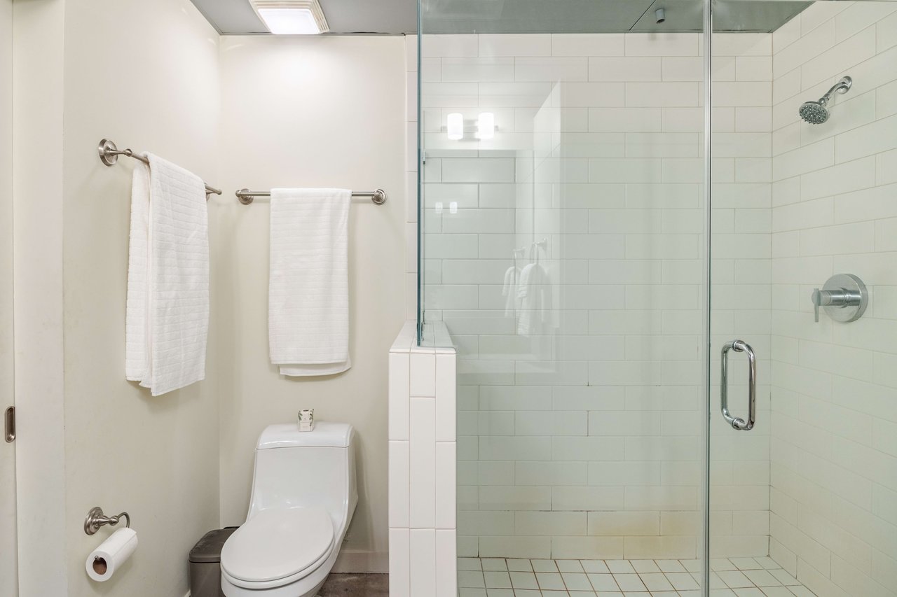 1401 Eva St 14B (104)