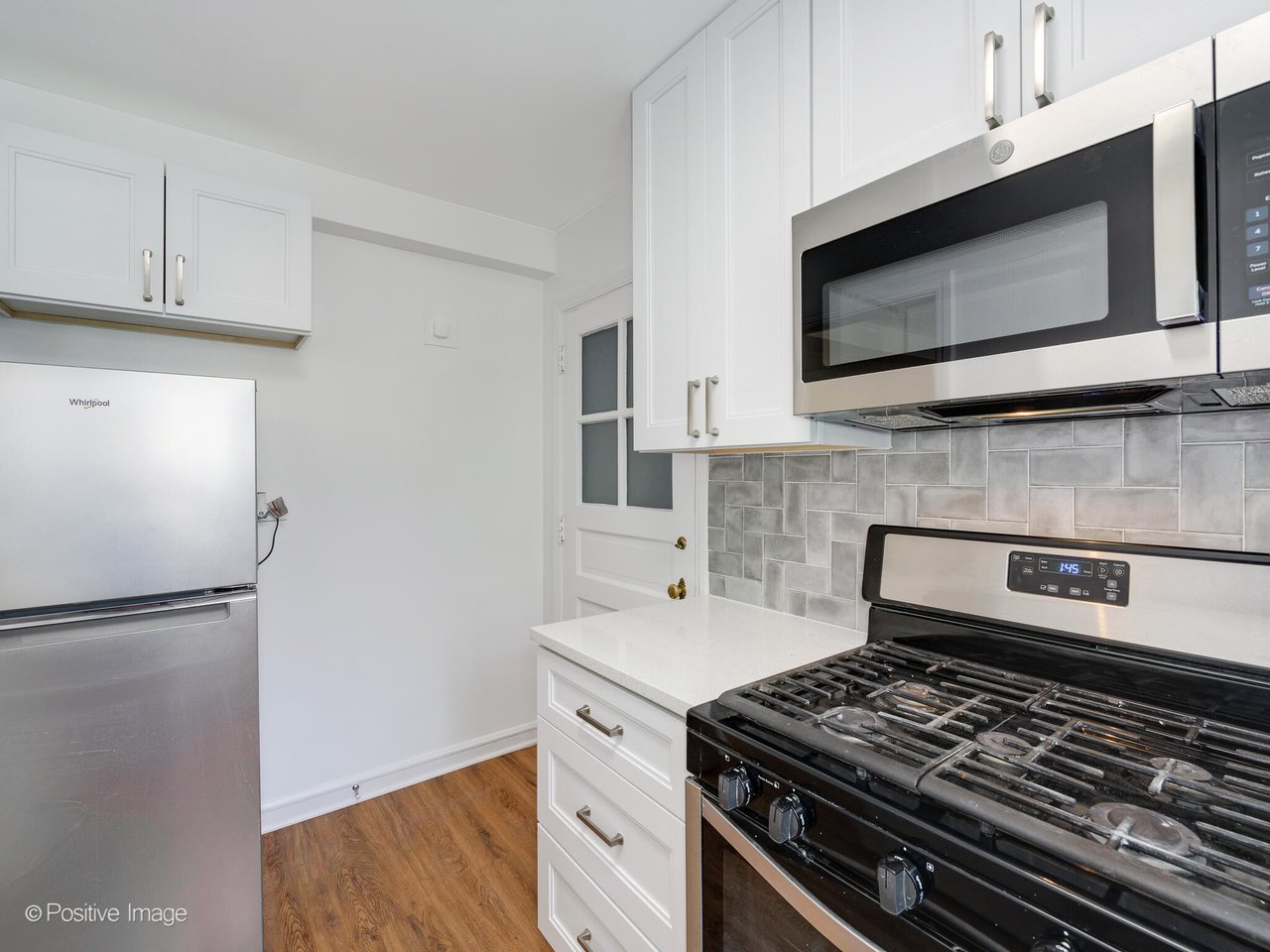 2200 W Farwell Ave Unit 1