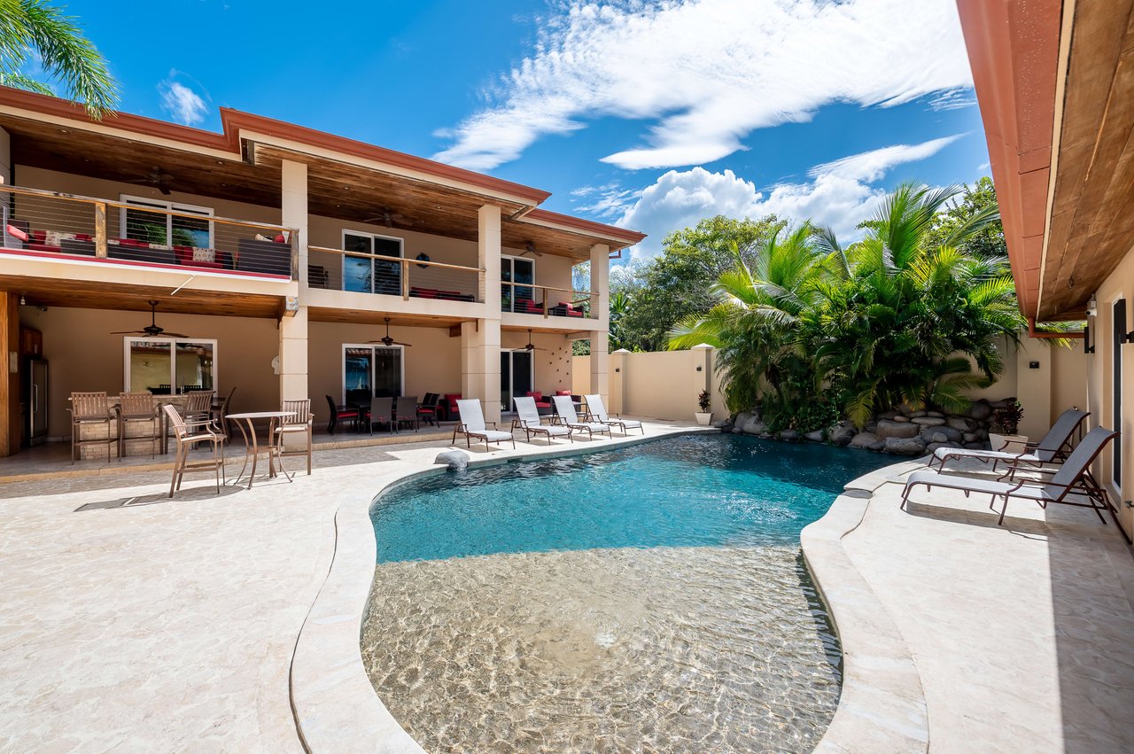 Casa Oltmann | Beach Front Mansion