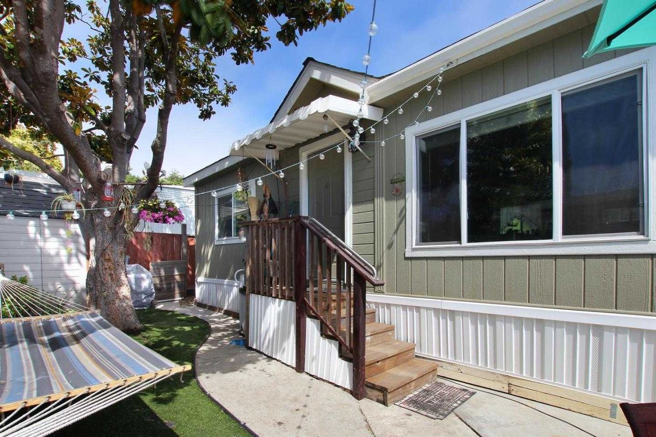 220 Mar Vista Drive DR 23