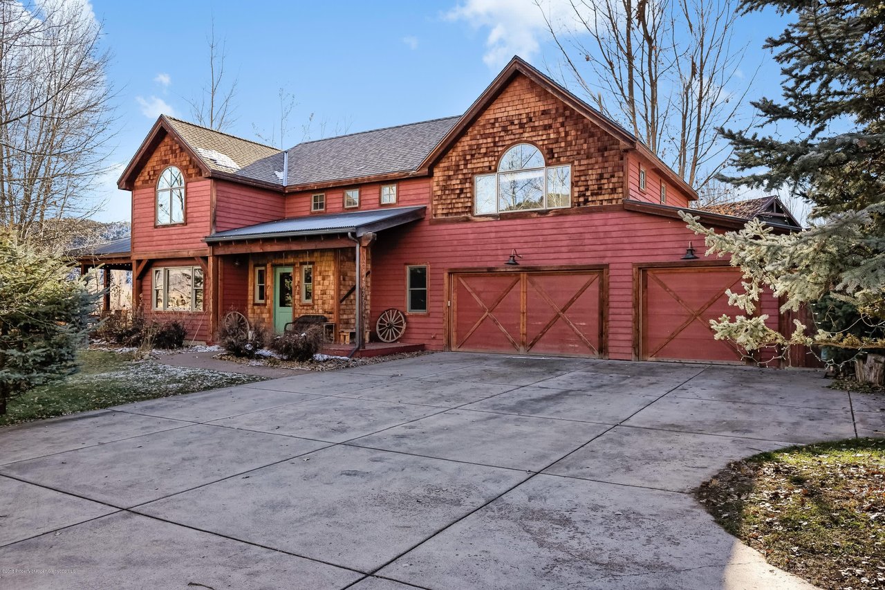 49 Larkspur Dr