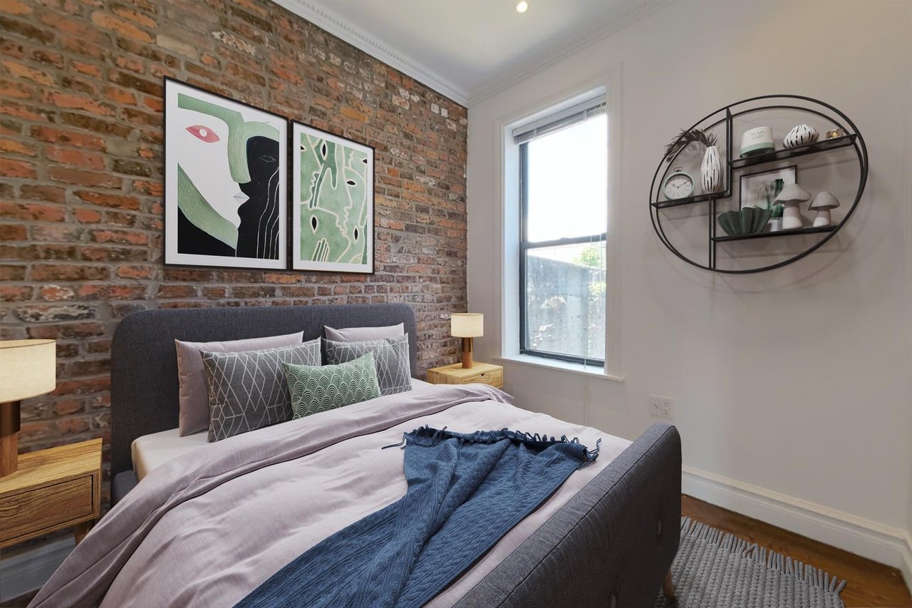 107 Christopher Street, Apt 11