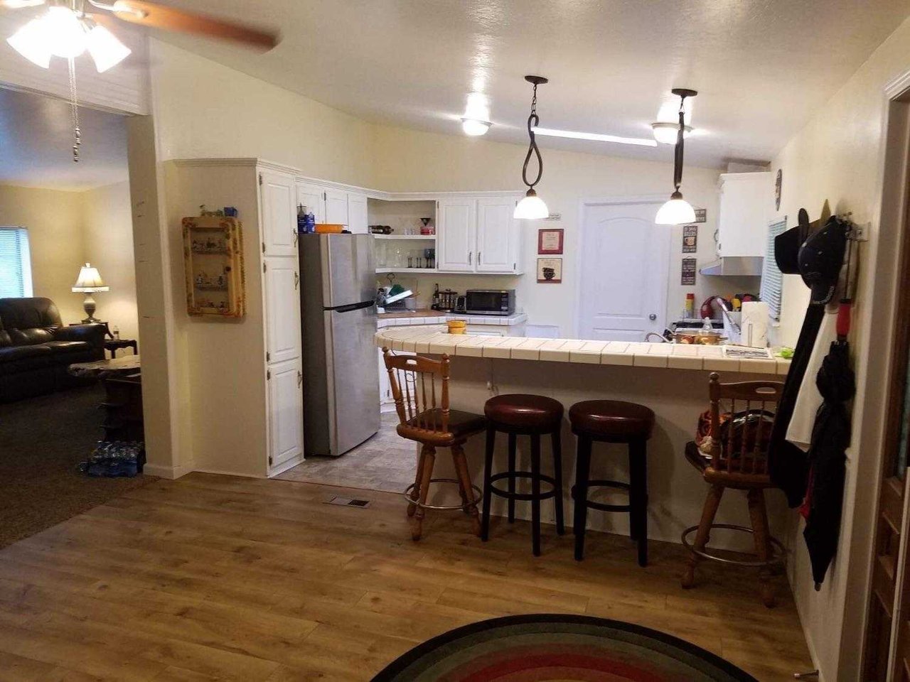 3199 Castlewood Cir