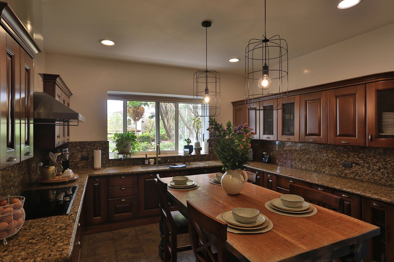 One Level Family Home, Santa Ana, San Jose