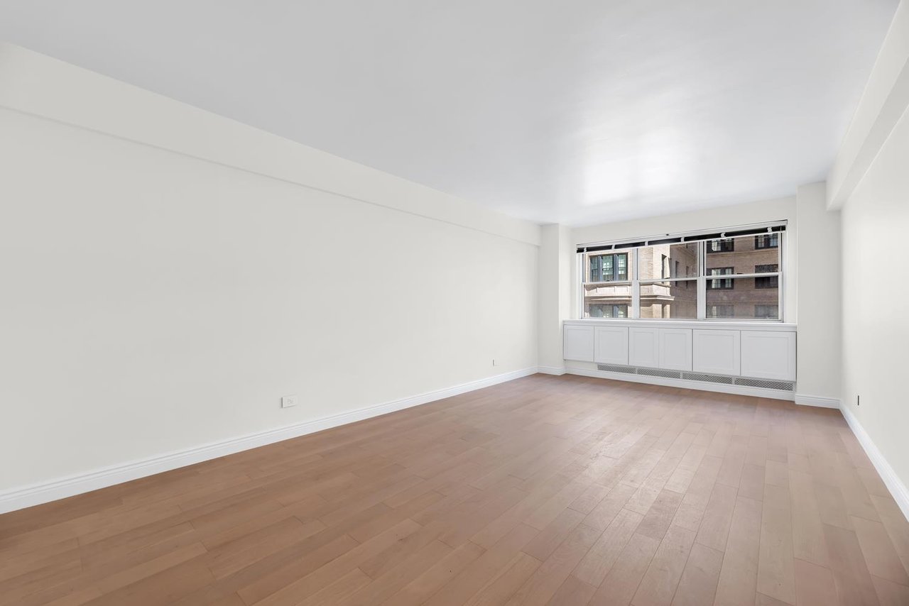20 East 68th Street, Apt 4-B