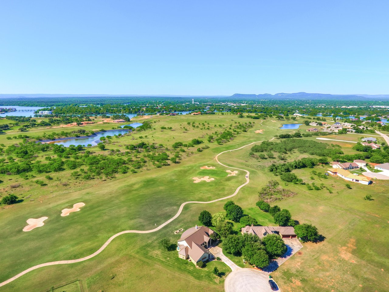 106 Meadow Bend Dr