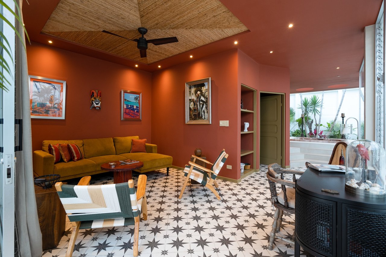 Designer Estate With Sauna, Escazu, San Jose