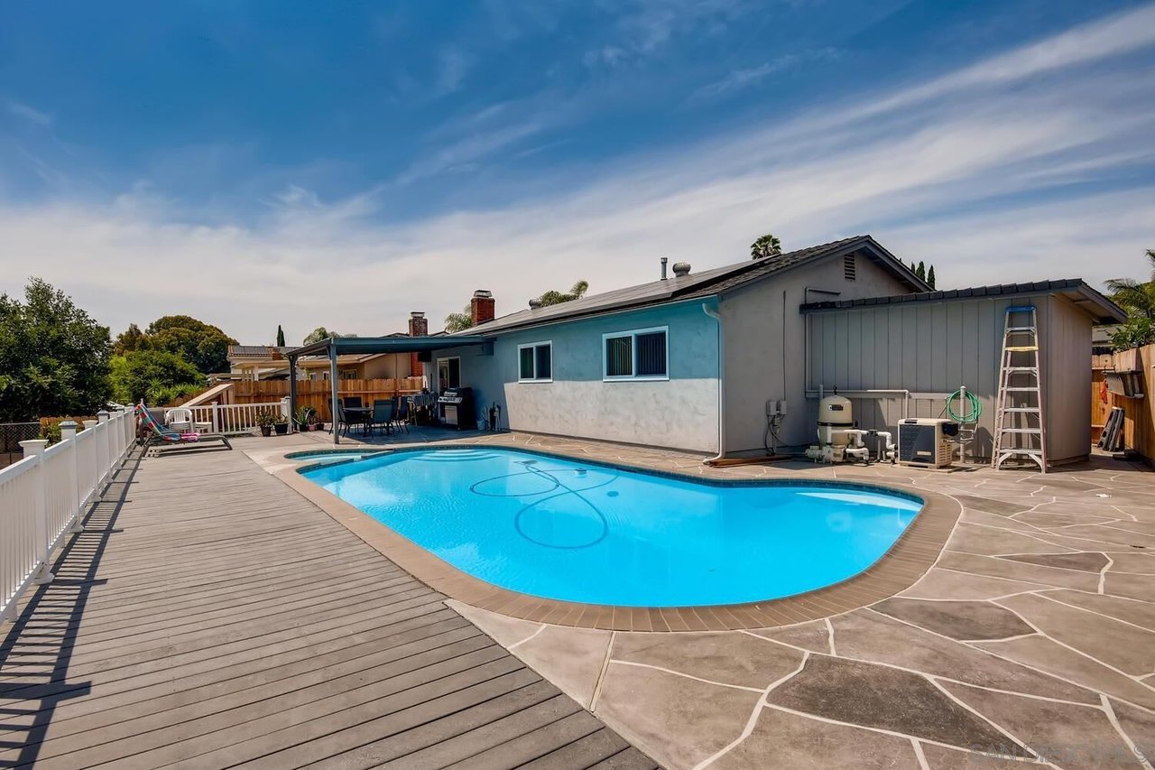8920 New Seabury Dr