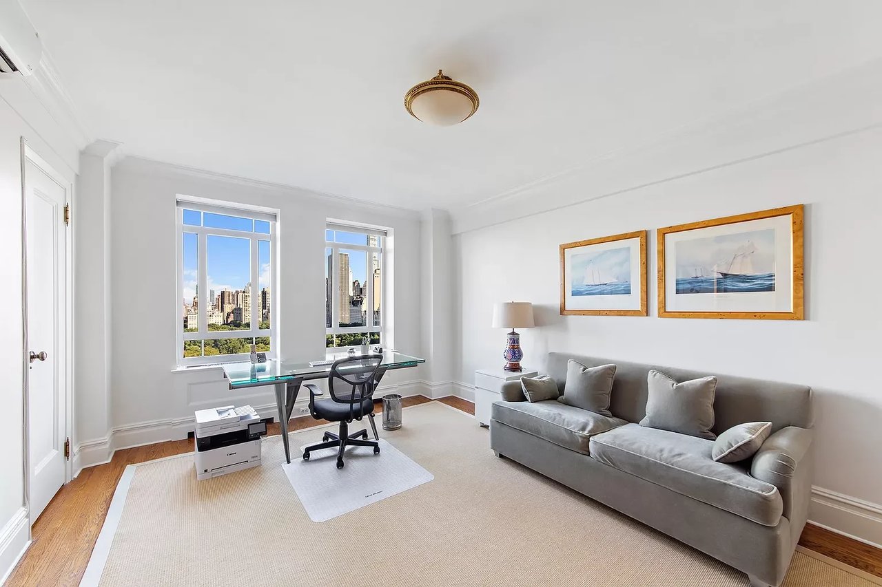 25 CENTRAL PARK W UNIT 21Q