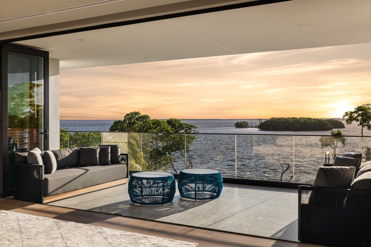 July 2024 - DISCOVER WATERFRONT ELEGANCE: A MODERN MASTERPIECE FOR SALE IN KEY LARGO