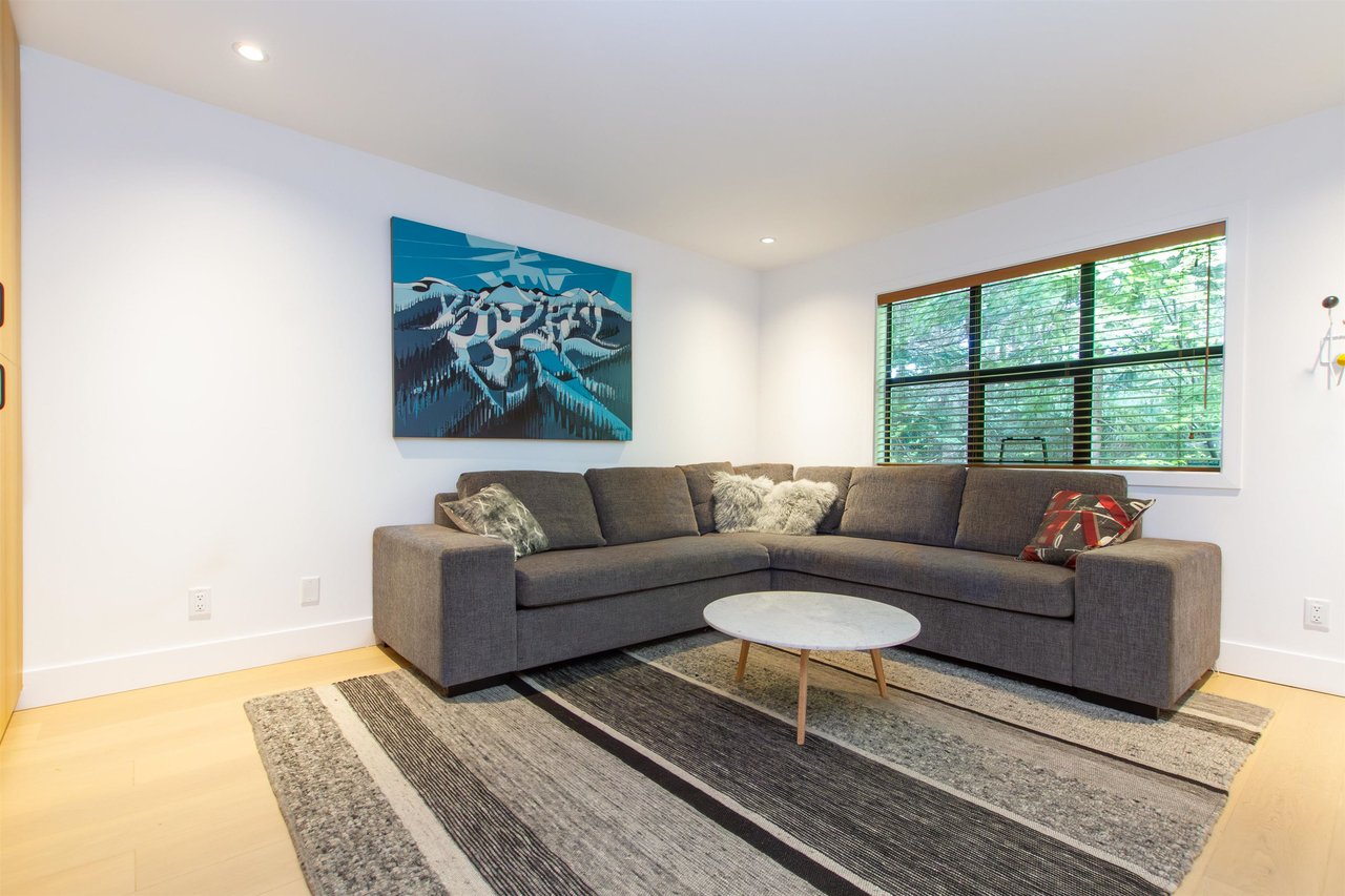 45D-4652 Blackcomb Wy