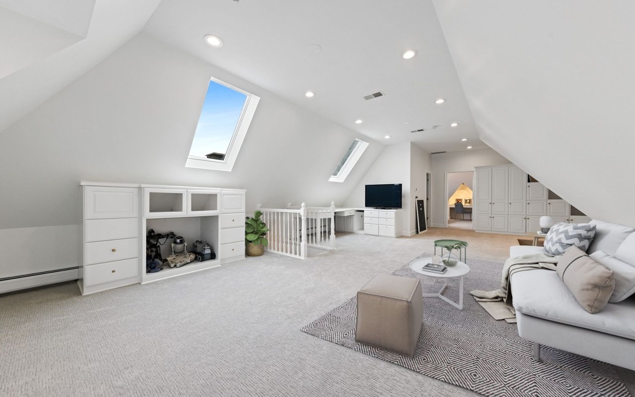 807 S Mckinley Lane
