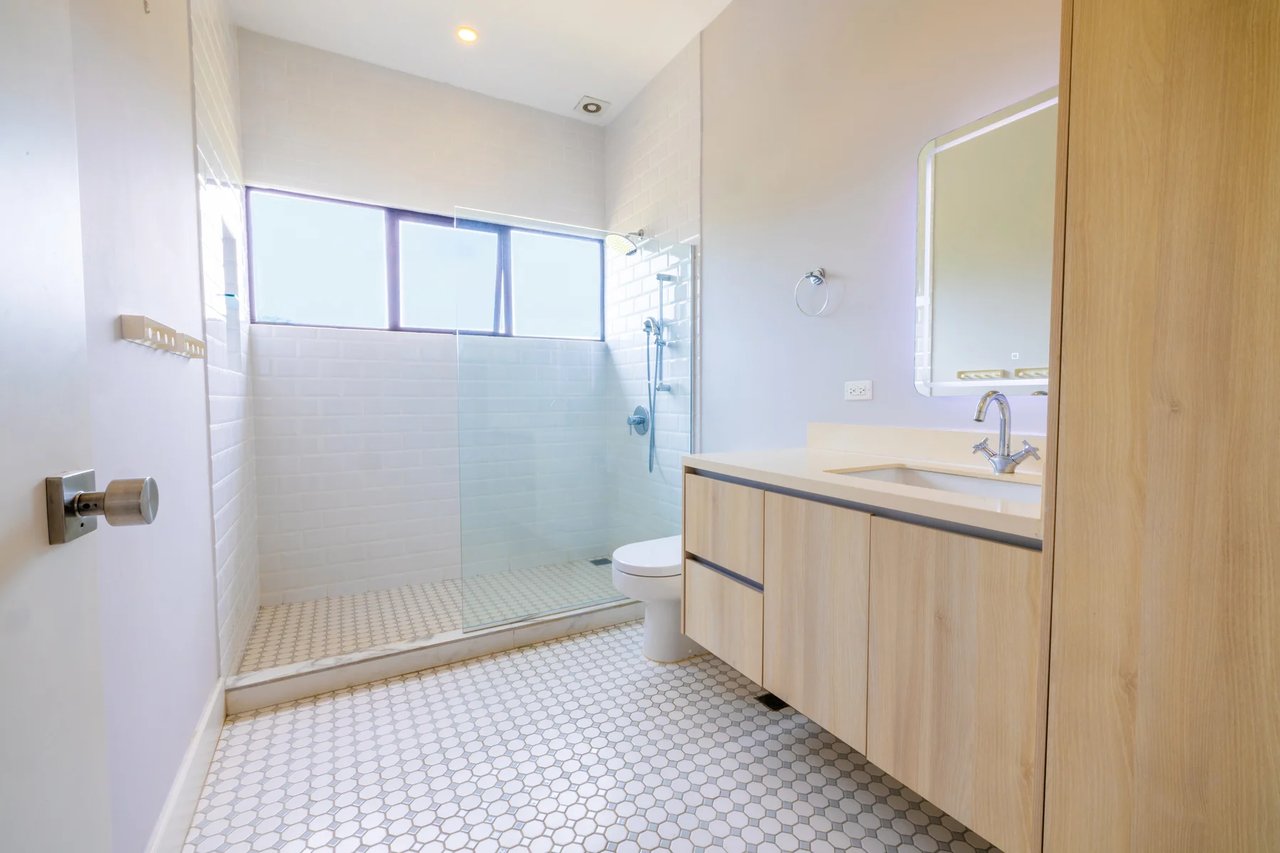 Modern Family Residence, Guacima, Alajuela