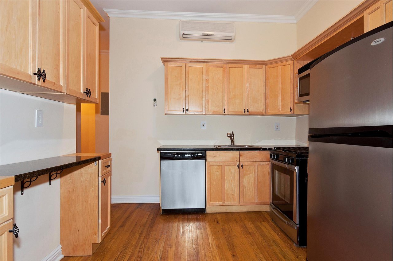 471 West 140th St, #3