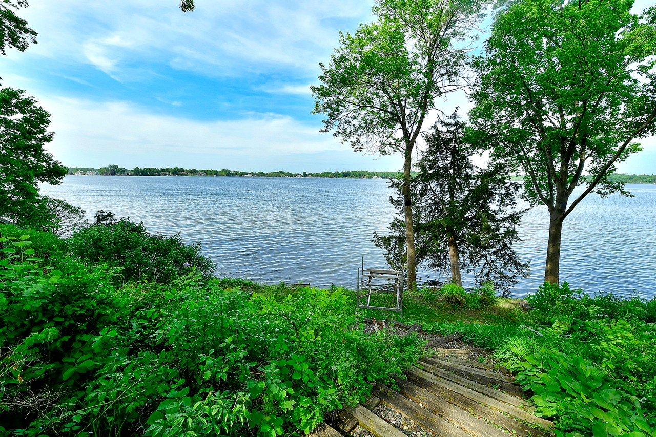 2306 Huntington Point Rd W | Minnetonka Beach