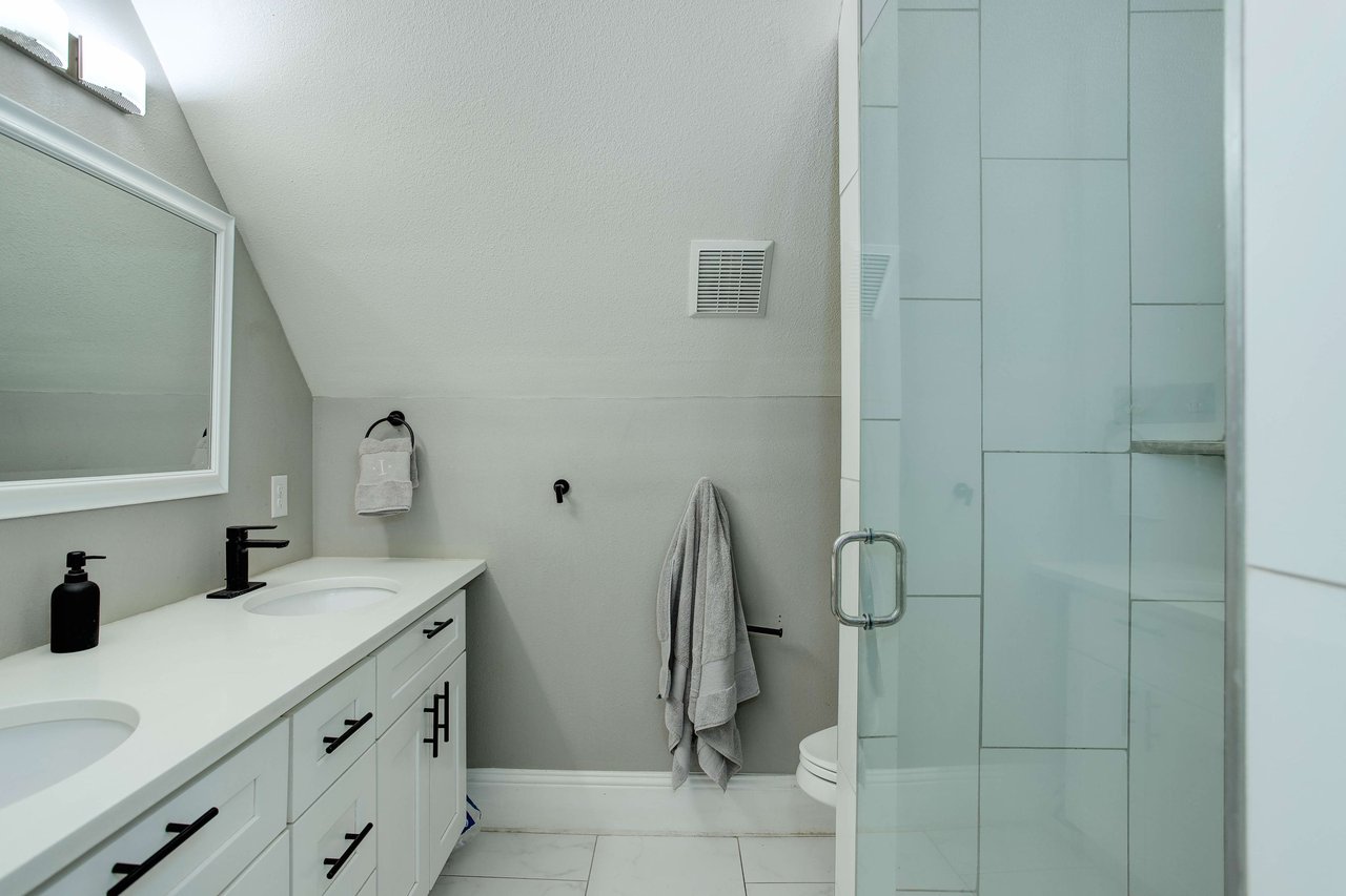 Modern Classic Cottage