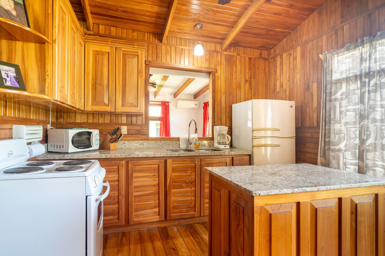 La Palma Cabin - 2 Bed 1 Bath Retreat