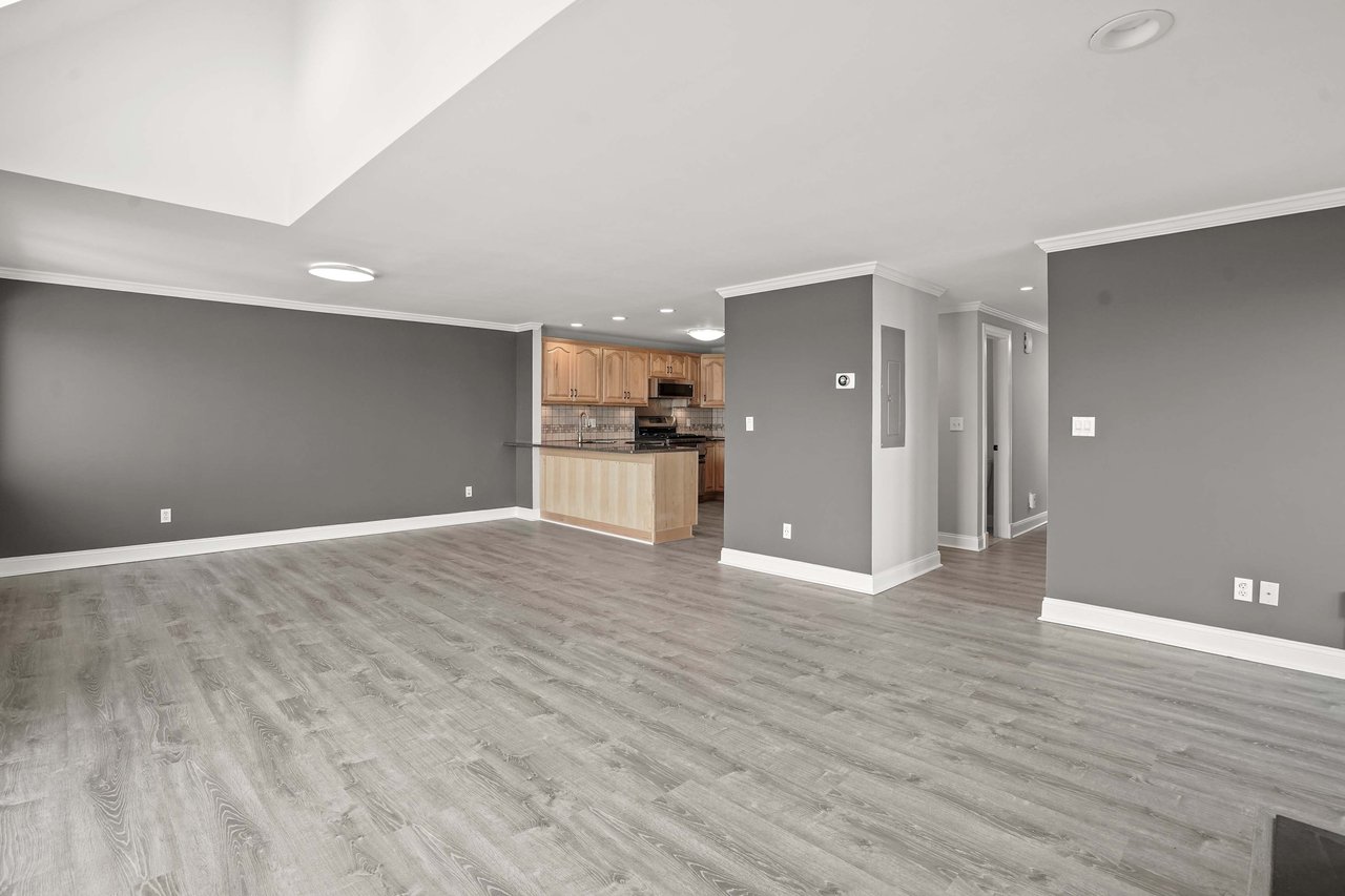 260 Breakers Lane