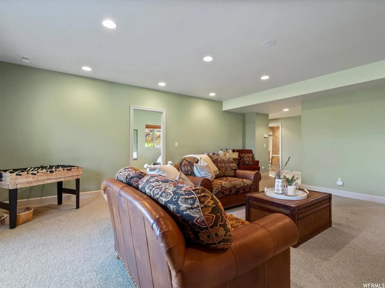 5823 E Elkhorn Dr