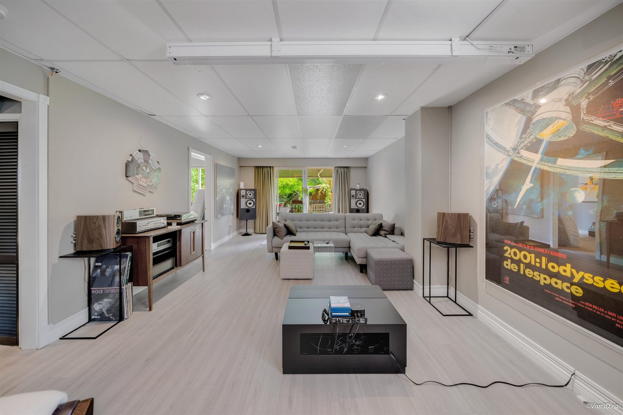 2052 W Keith Road, North Vancouver