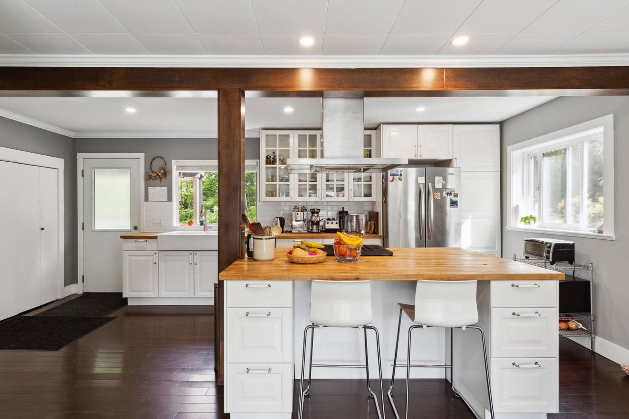 38891 Newport Road, Squamish