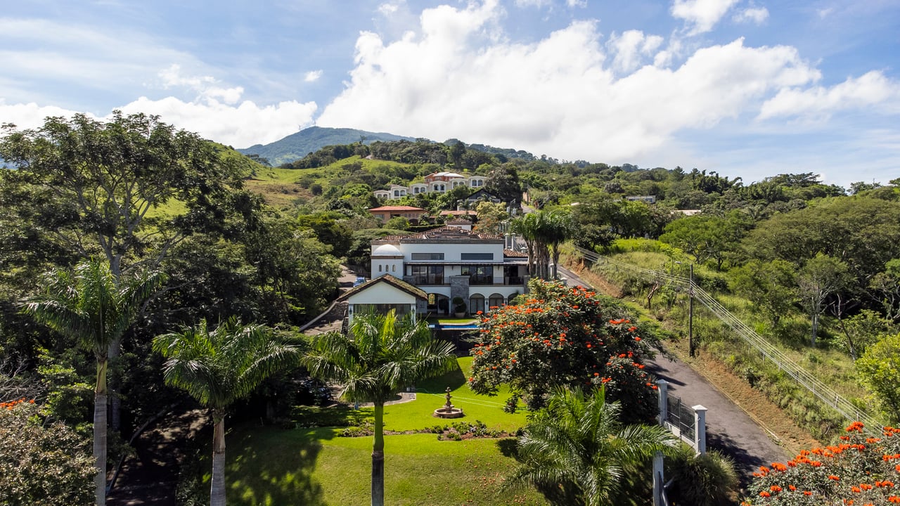 Panoramic View Mountain Estate, Ciudad Colon, San Jose