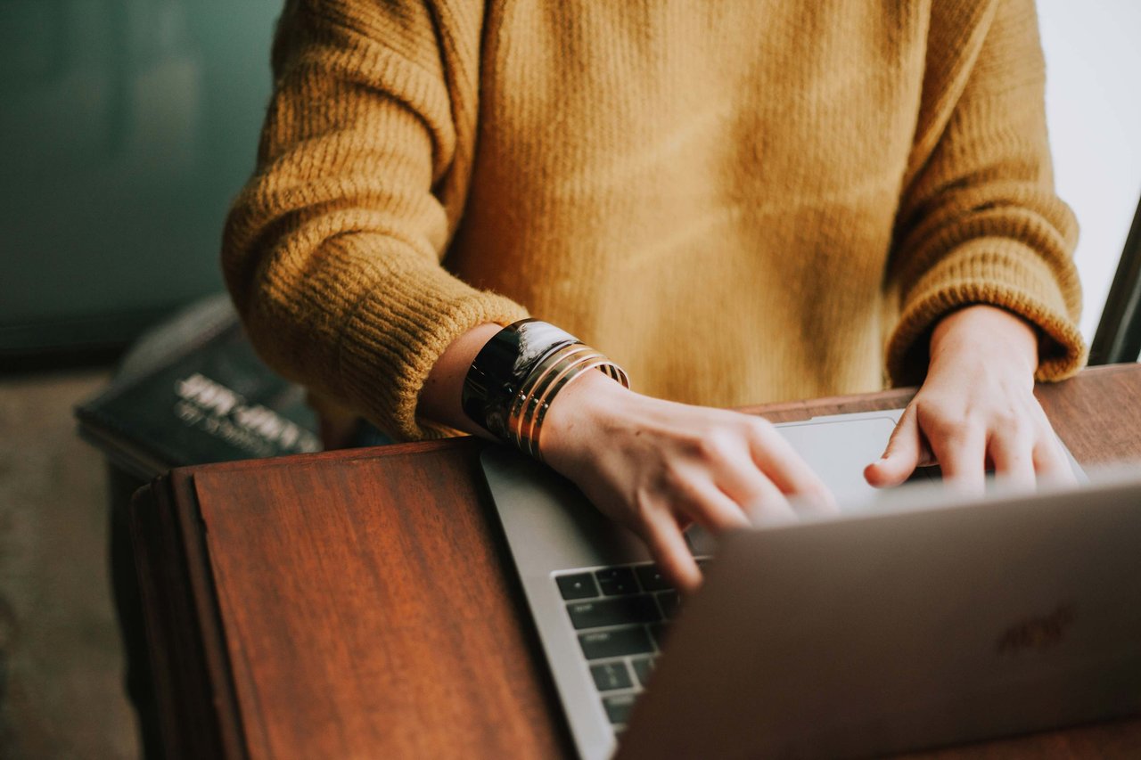 Smart Strategies to Save Money When Buying a House