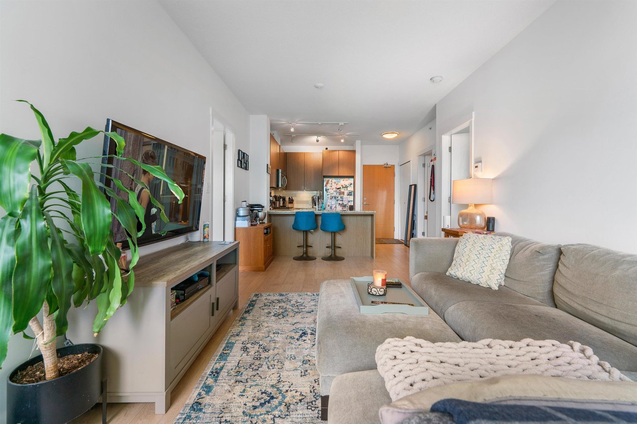 312-135 W 2nd St