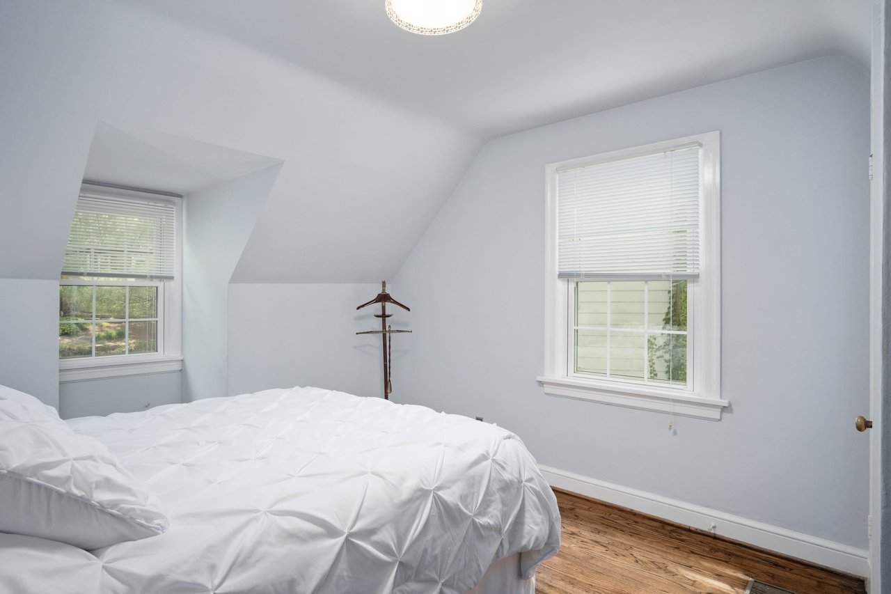 Cute-As-Can-Be in Kirkwood