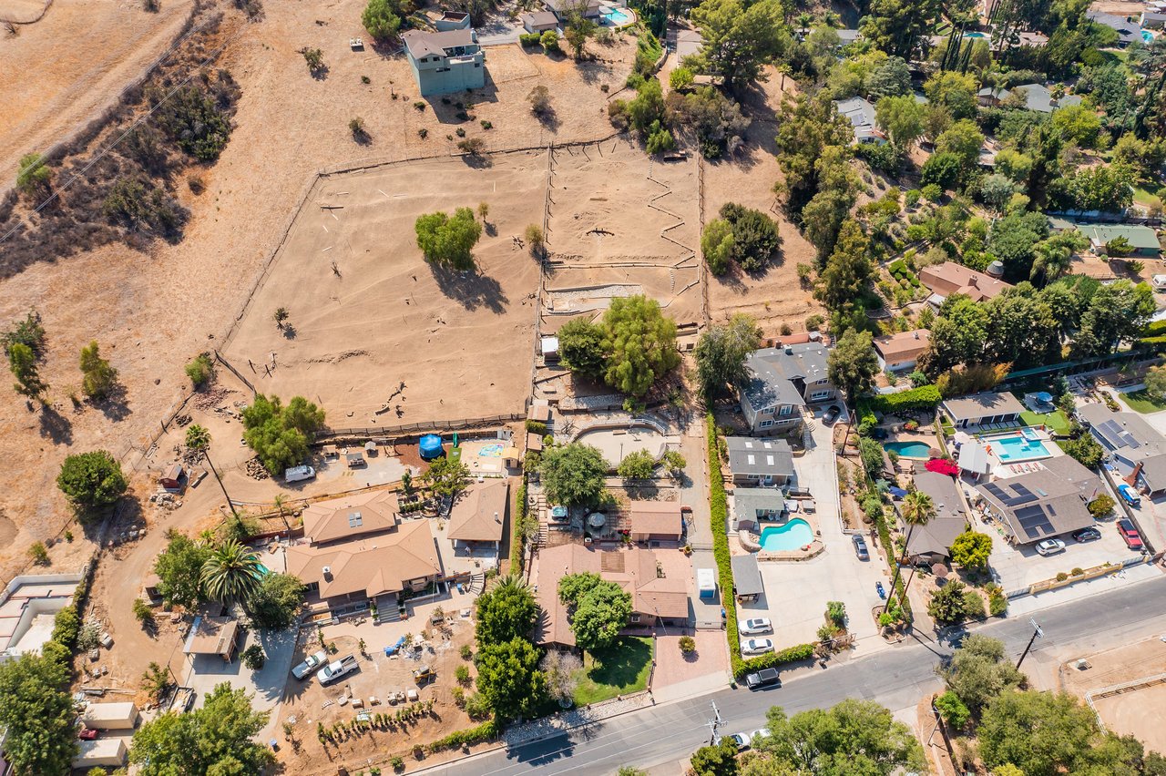 A Lil Bit O' Country in Shadow Hills * SOLD at full price