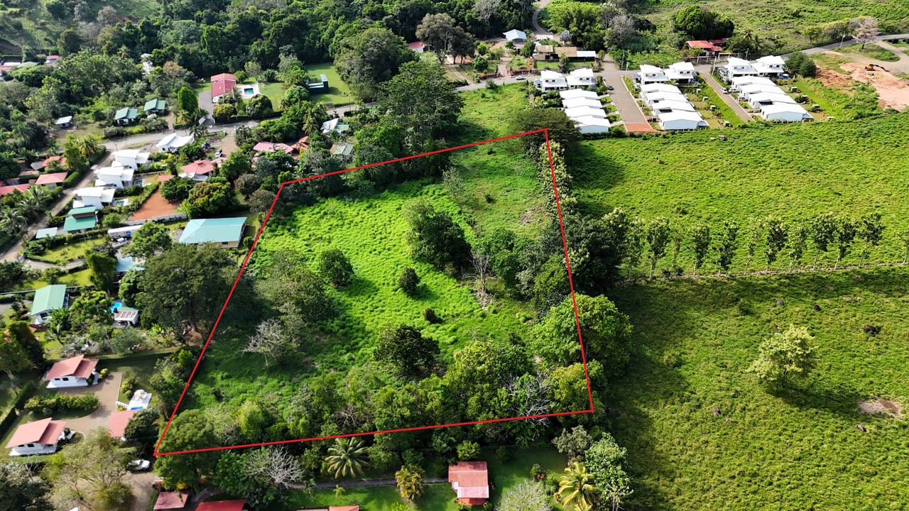 Over 3 Acres, Mountain View Lot in the Heart of Ojochal, Ready for Development!.